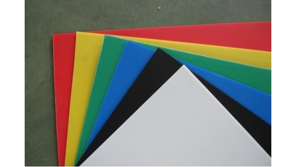为什么一些中空板会产生不均匀的颜色